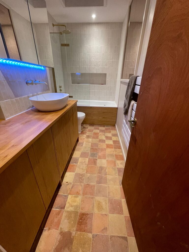 Brownlow Road E8 Side and back extension front of the house, bathroom