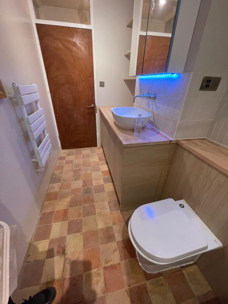 Brownlow Road E8 Side and back extension front of the house, bathroom